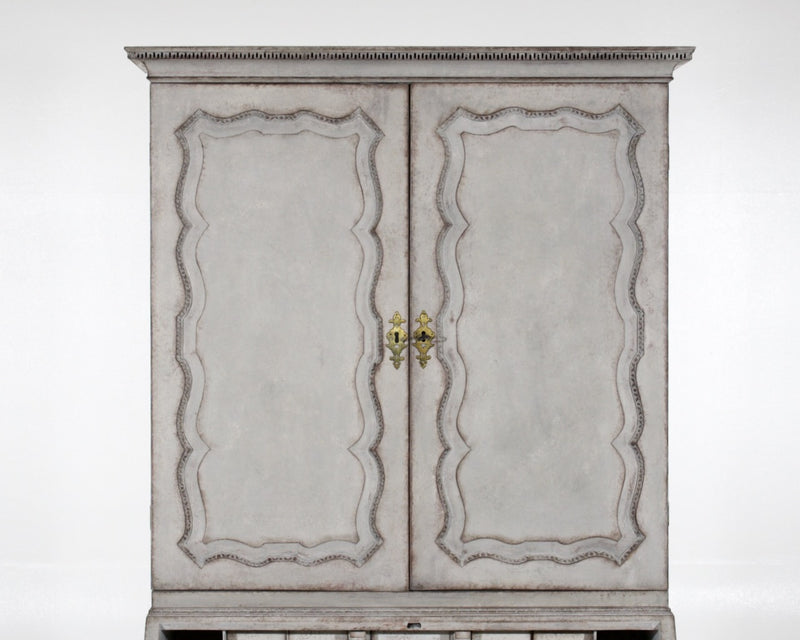 Scandinavian two-parts bureau, circa 1770 - 80 - Selected Design & Antiques