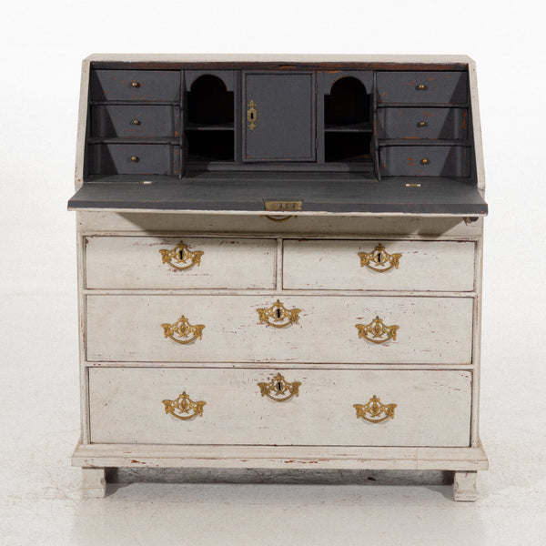 Scandinavian bureau, circa 1790. - Selected Design & Antiques