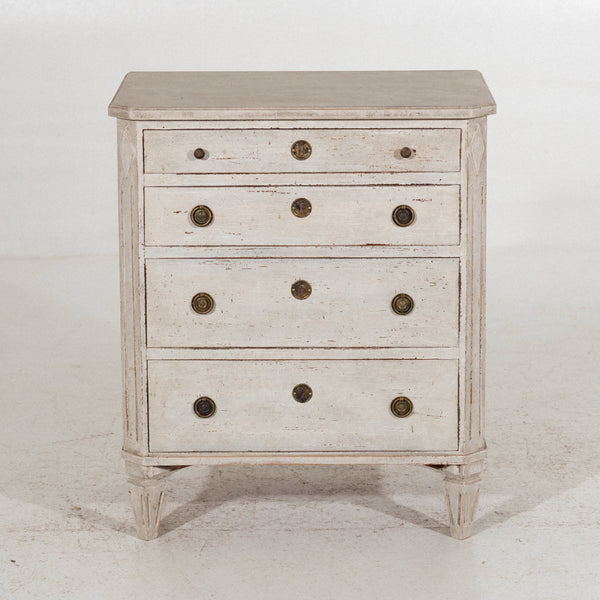 Swedish chest with carvings, circa 1900. - Selected Design & Antiques