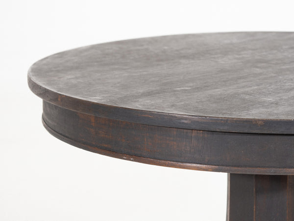 Fine round centertable in black, circa 1900. - Selected Design & Antiques