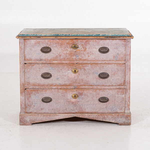 Beautiful chest in wonderful original paint, circa 1820. - Selected Design & Antiques