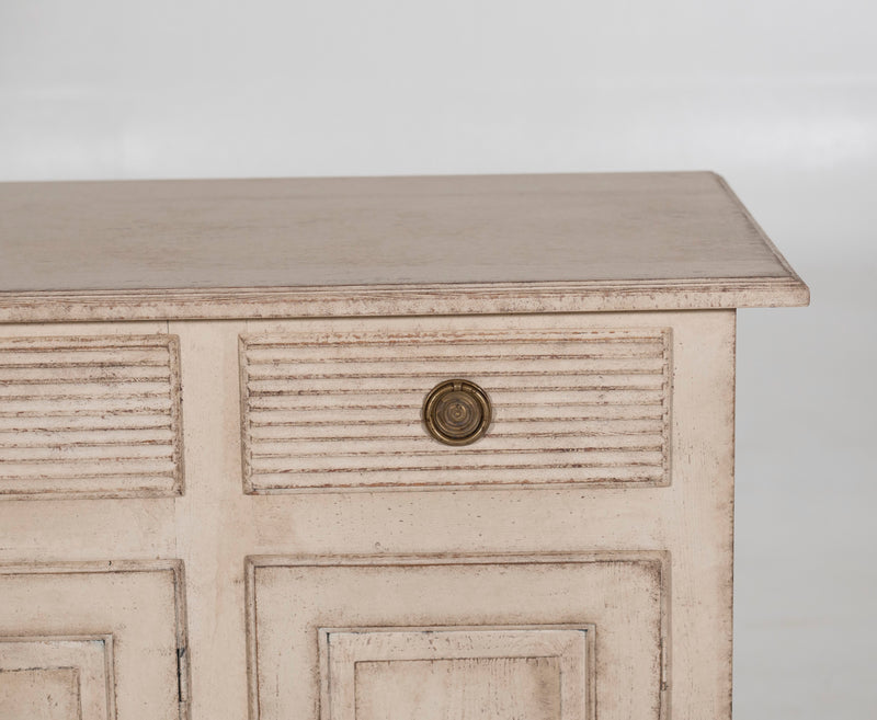 Gustavian-style sideboard, 19th C. - Selected Design & Antiques