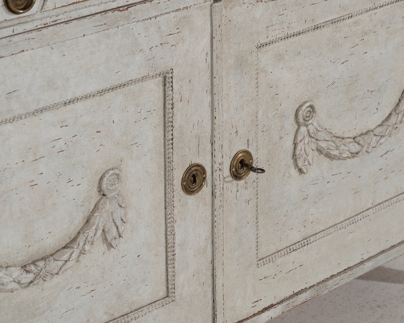 Gustavian sideboard with carvings, 19th C. - Selected Design & Antiques