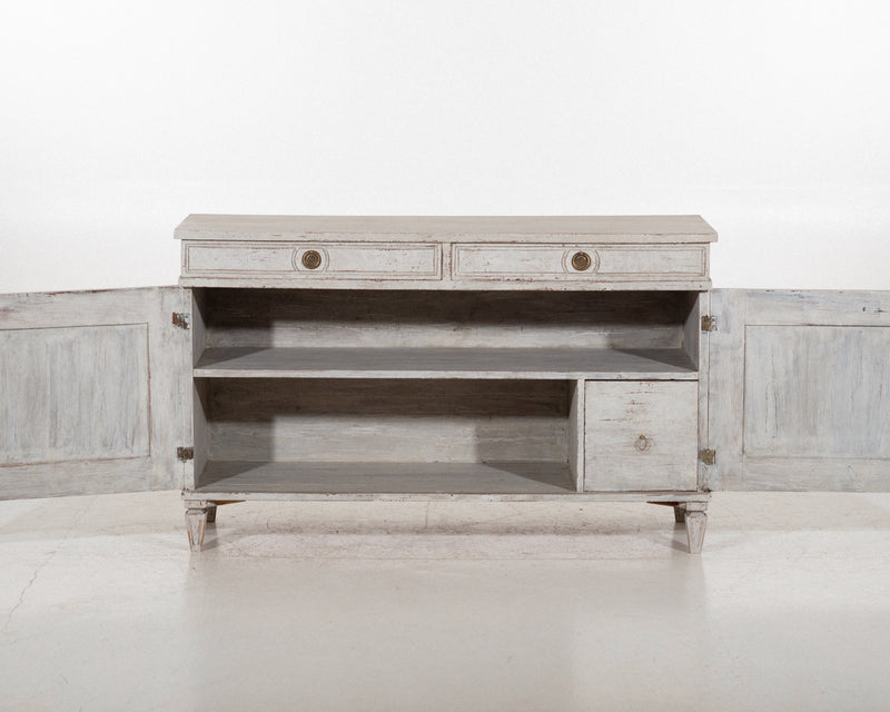 Gustavian sideboard with carvings, 19th C. - Selected Design & Antiques