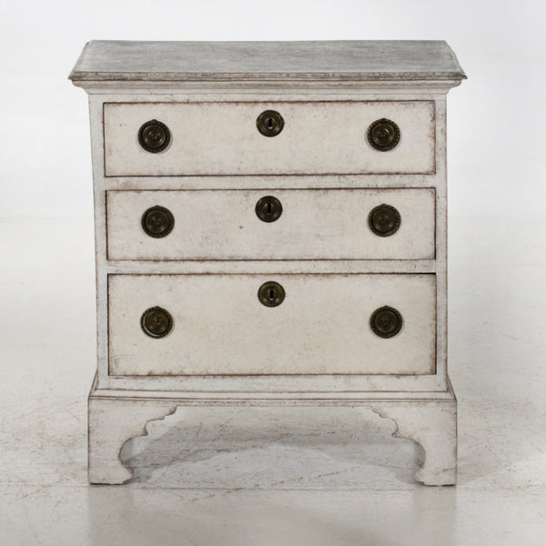 European chest, circa 1790 - 1810 - Selected Design & Antiques