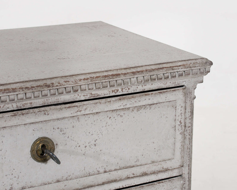 1790 Scandinavian Gustavian chest - Selected Design & Antiques