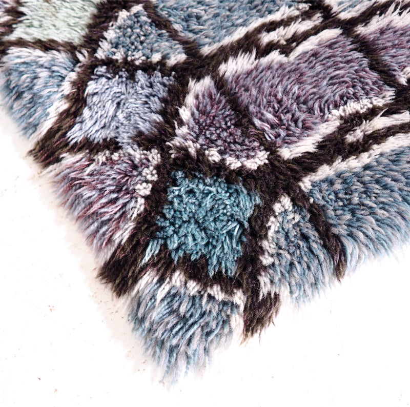 Swedish artist carpet, 20th C. - Selected Design & Antiques