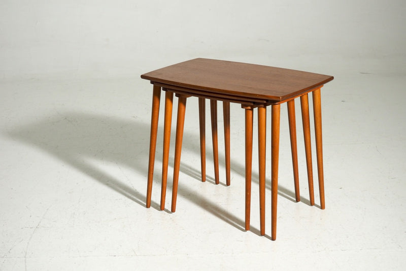 Nest of tables in teak, 60´s. - Selected Design & Antiques