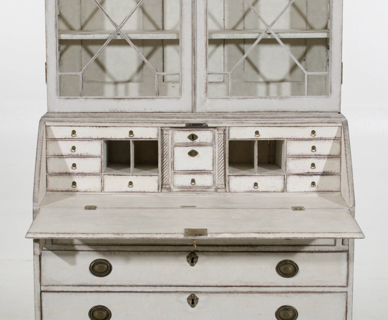 European two-parts vitrine cabinet, circa 1790 - Selected Design & Antiques