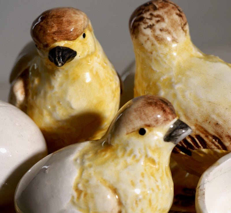Porcelain bowl of baby chickens - Selected Design & Antiques