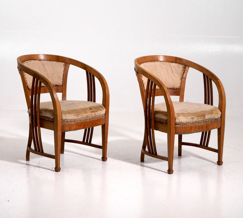 Art Nouveau armchairs - Selected Design & Antiques
