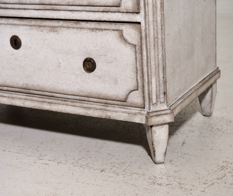 Stunning Gustavian chest, 19th century - Selected Design & Antiques