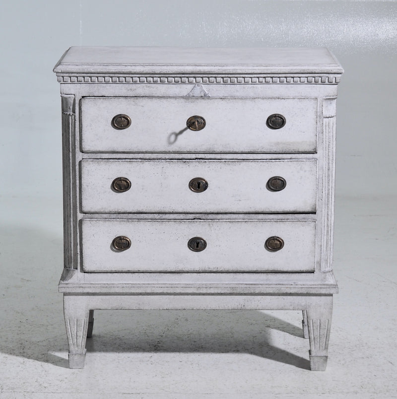 Gustavian rare chest, 1790 - Selected Design & Antiques