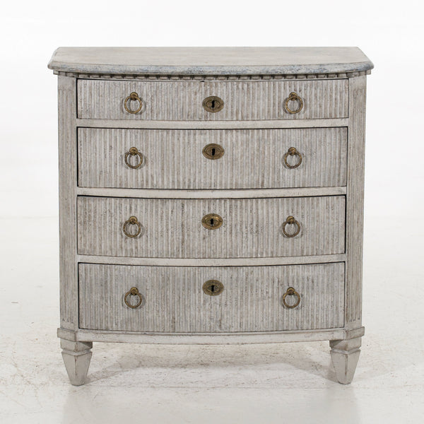 Chest originating from Sweden during the 19th C.2000 - Selected Design & Antiques